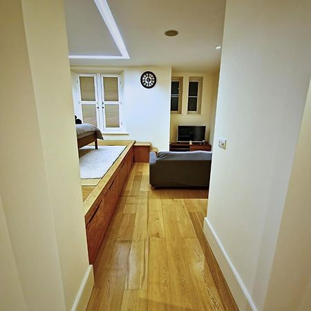 Wood Studio Flat Appartement Londen Buitenkant foto